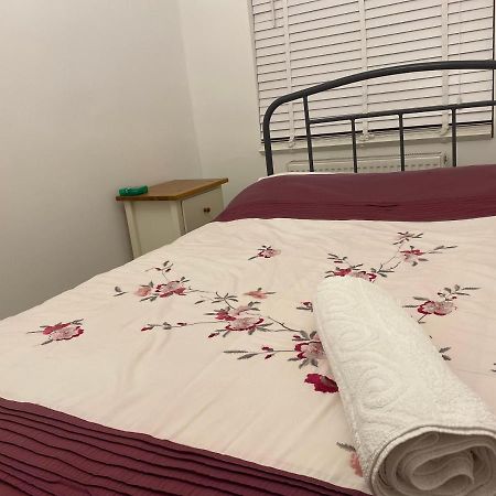 London Rooms With Free Parking 134 Edgware Extérieur photo