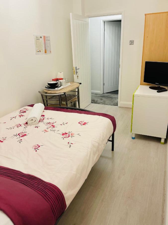 London Rooms With Free Parking 134 Edgware Extérieur photo