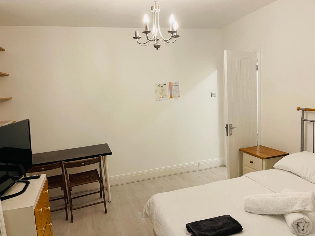 London Rooms With Free Parking 134 Edgware Extérieur photo
